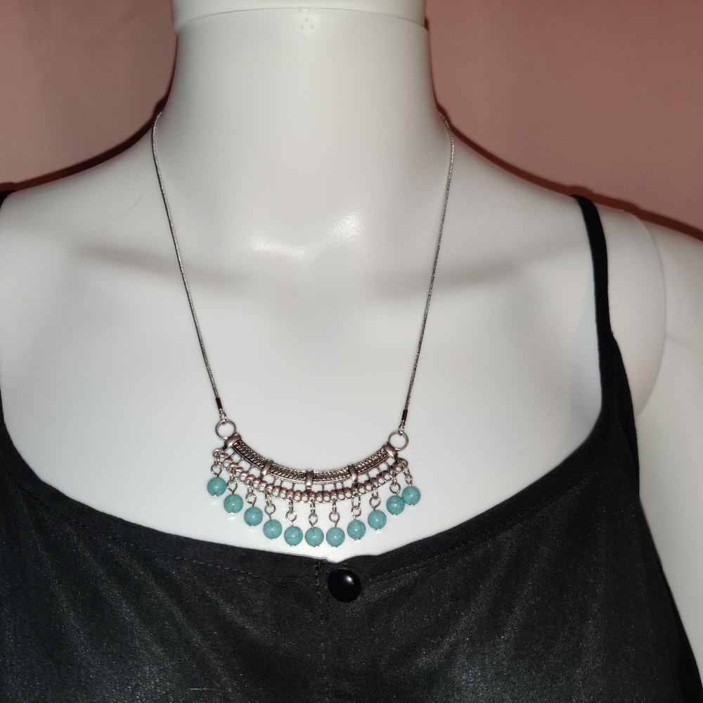 ****NWT-UPC  1 Piece Bohemian Turquoise Tassel Necklace